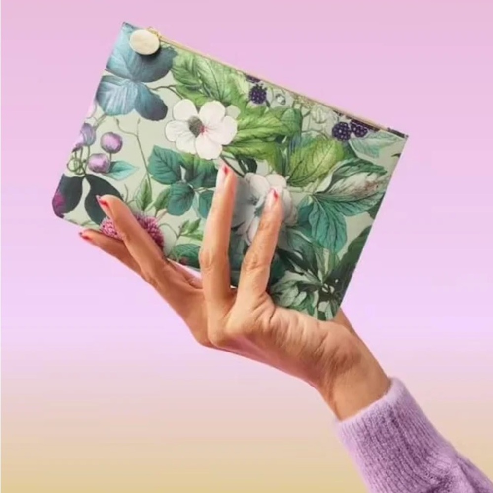 Ipsy May 2024 Makeup Bag